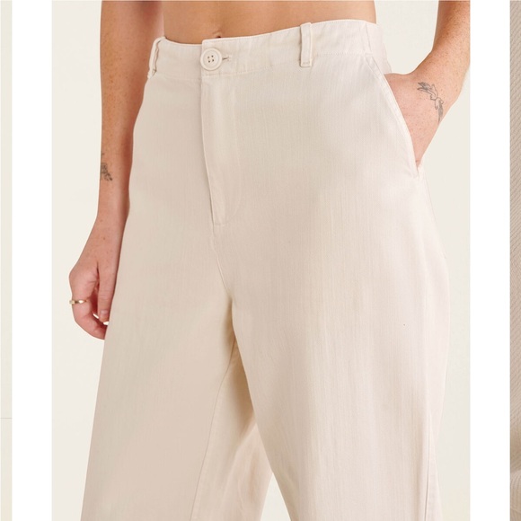 Roots Soft Cotten Blend Twill Barrel Pants - Picture 4 of 10